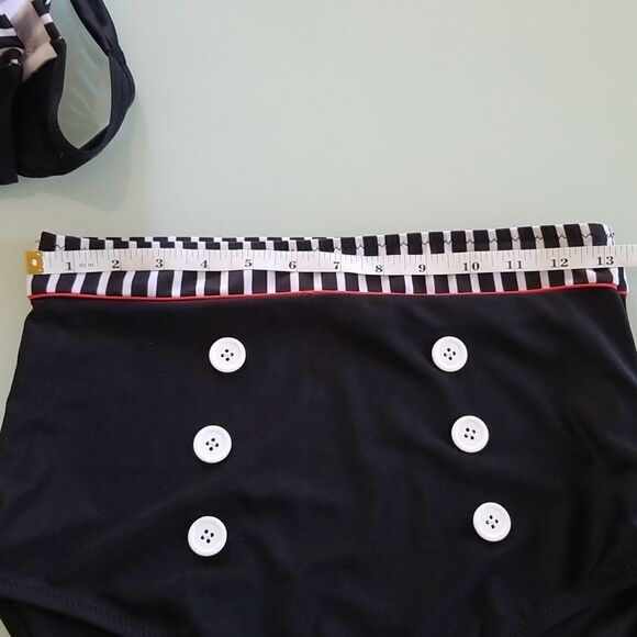 🎉HOST PICK🎉 NWOT- Retro Style Two Piece Swim Suit - Picture 8 of 10